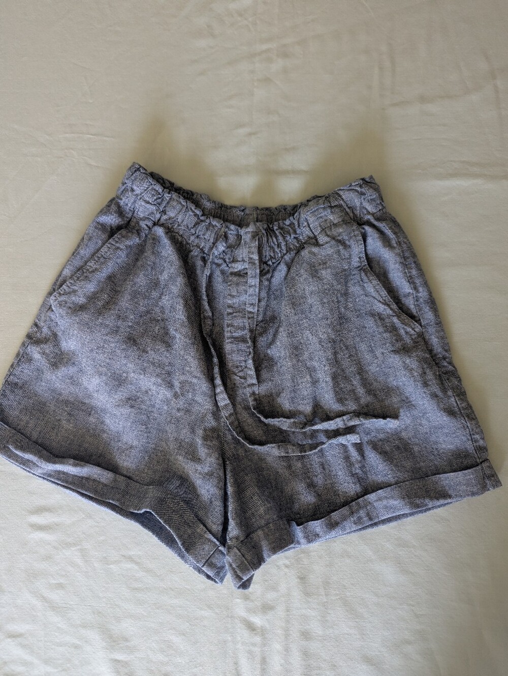 Uniqlo Chambray Elastic Waist Linen Cotton Shorts